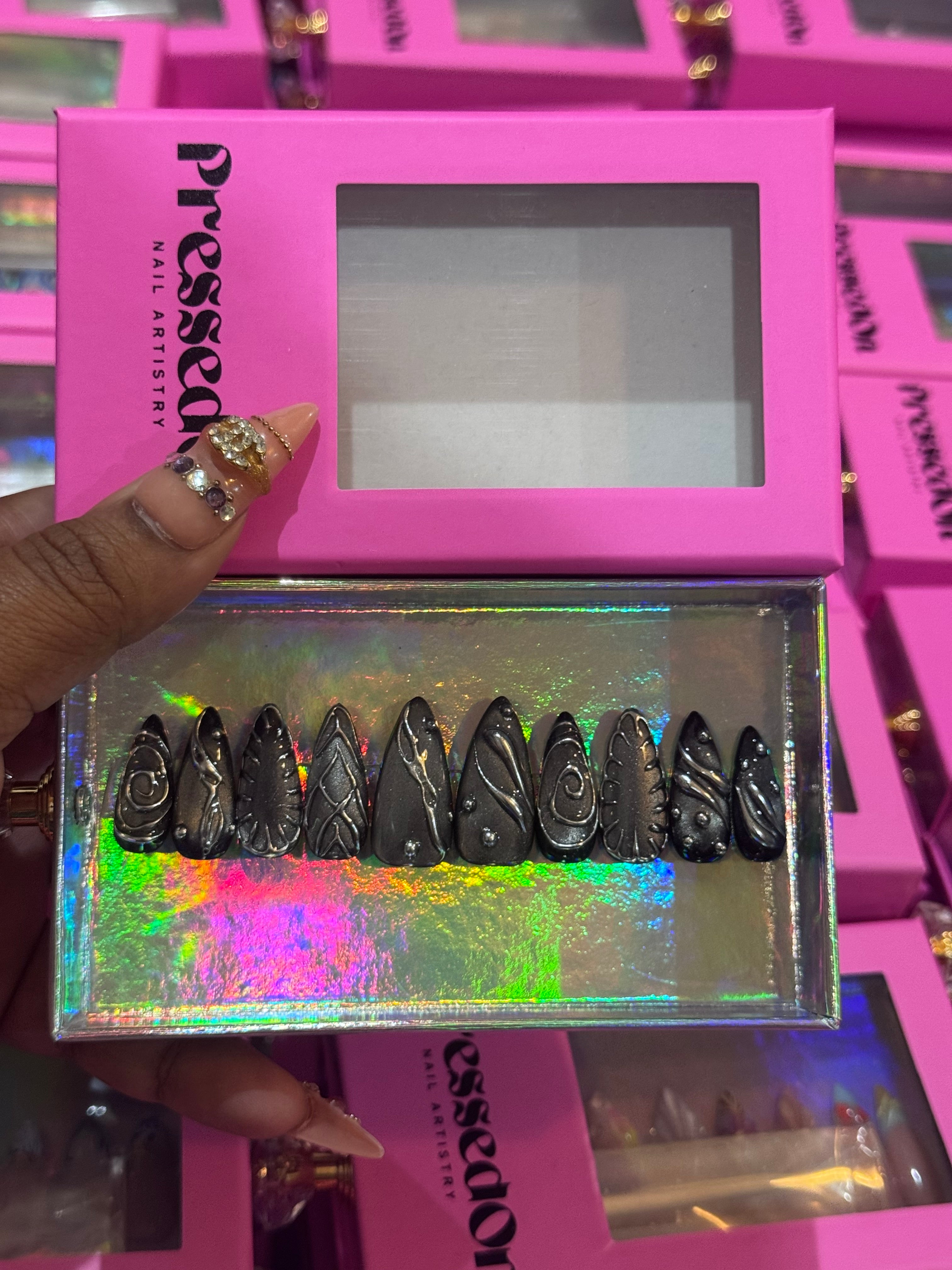 Black Galaxy(Medium) Press-On Nails