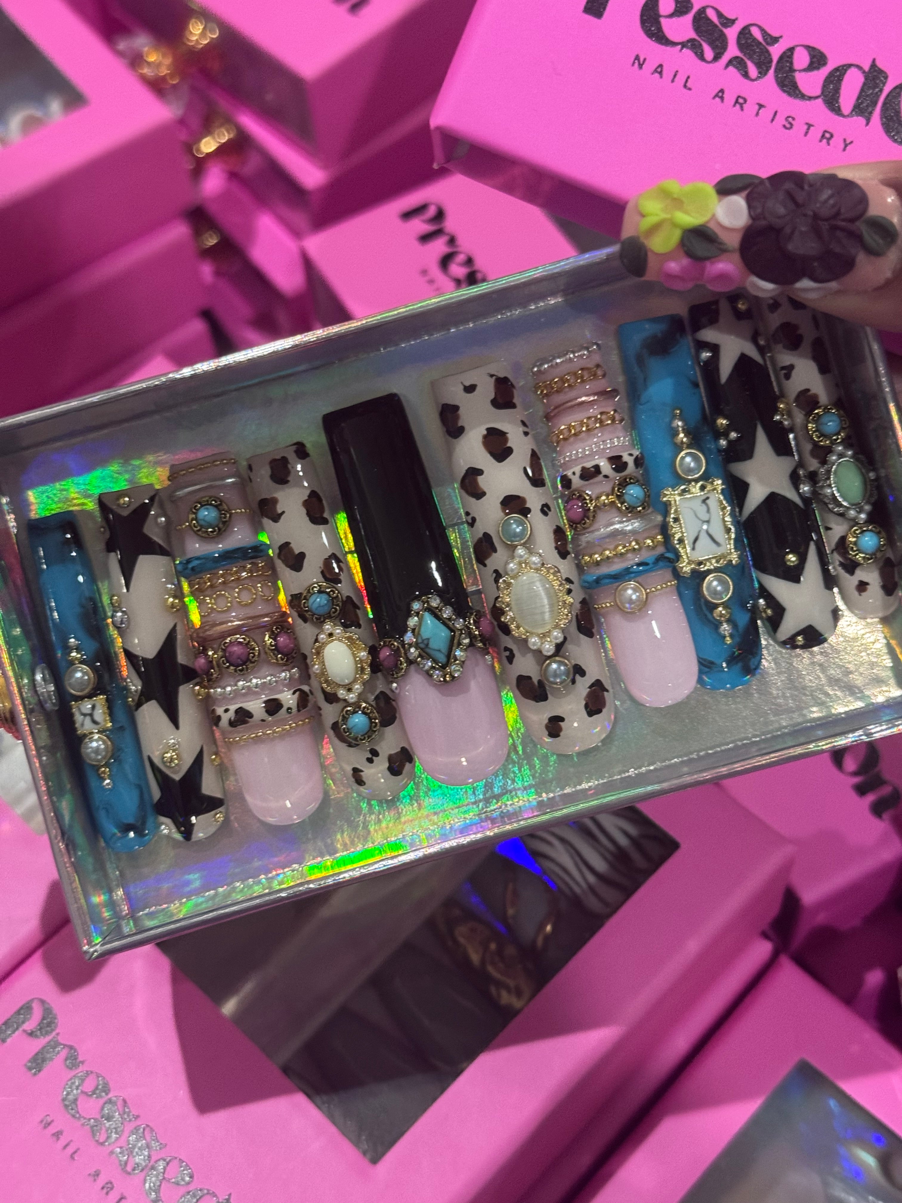 Boots & Bling (X-Long) Press-On Nails