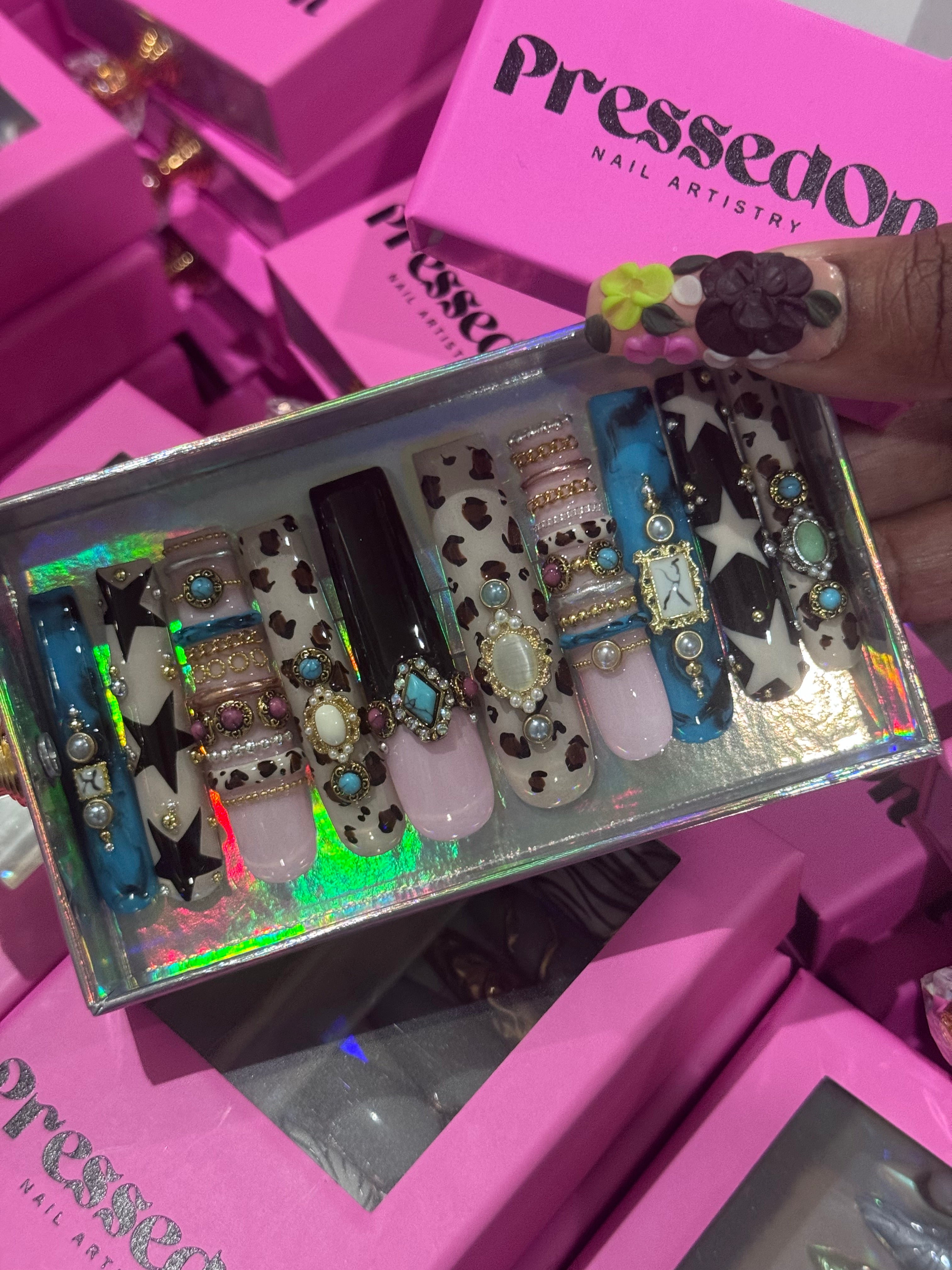 Boots & Bling (X-Long) Press-On Nails