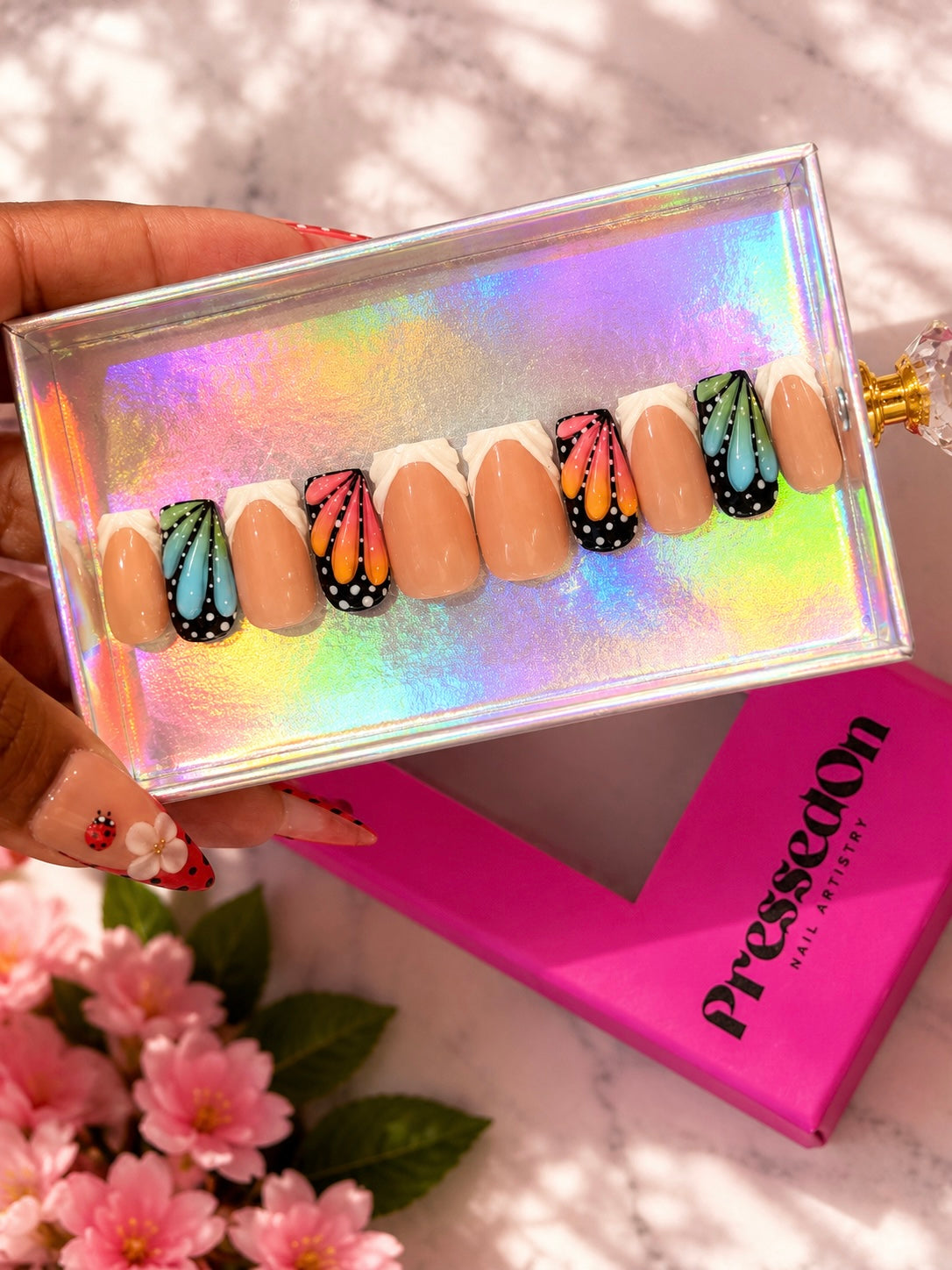 Wing It (Short Length) Press-On Nails