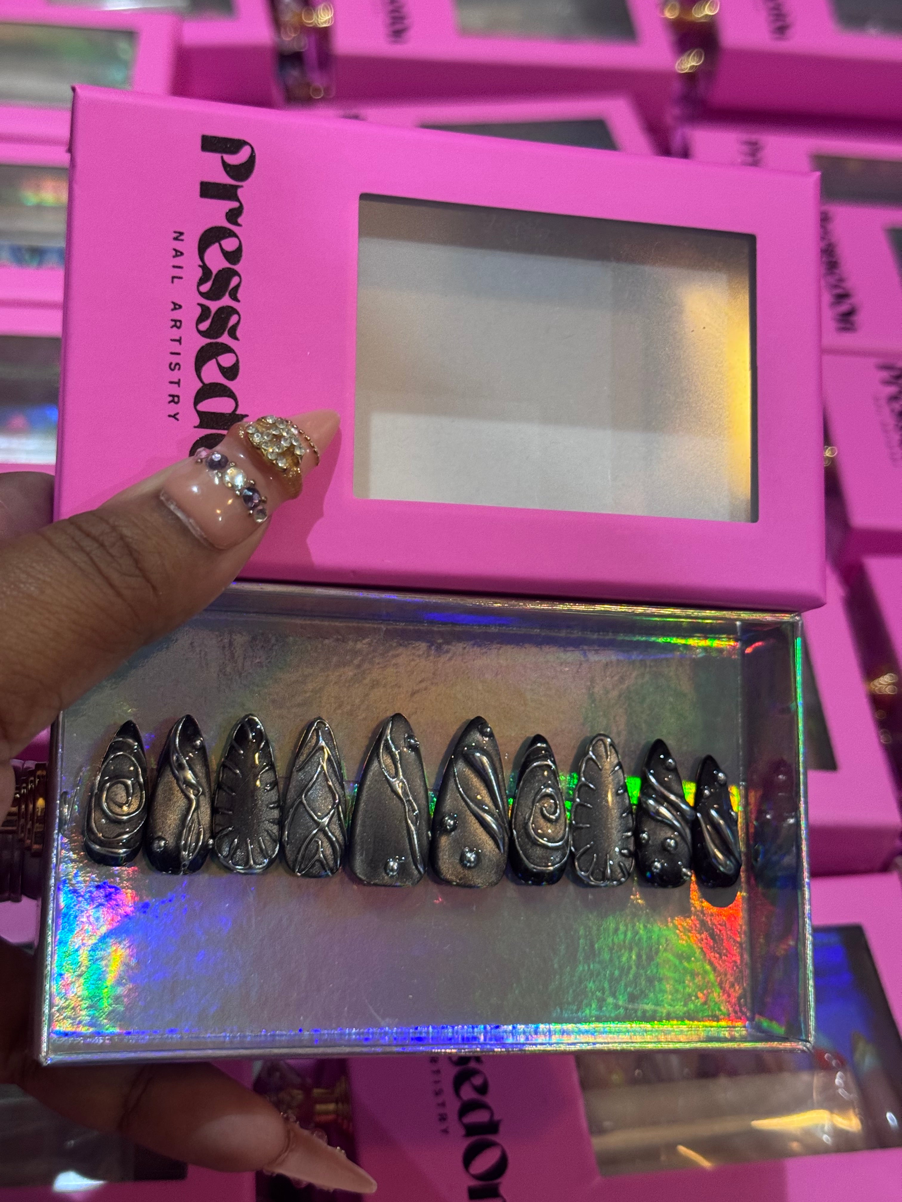 Black Galaxy(Medium) Press-On Nails