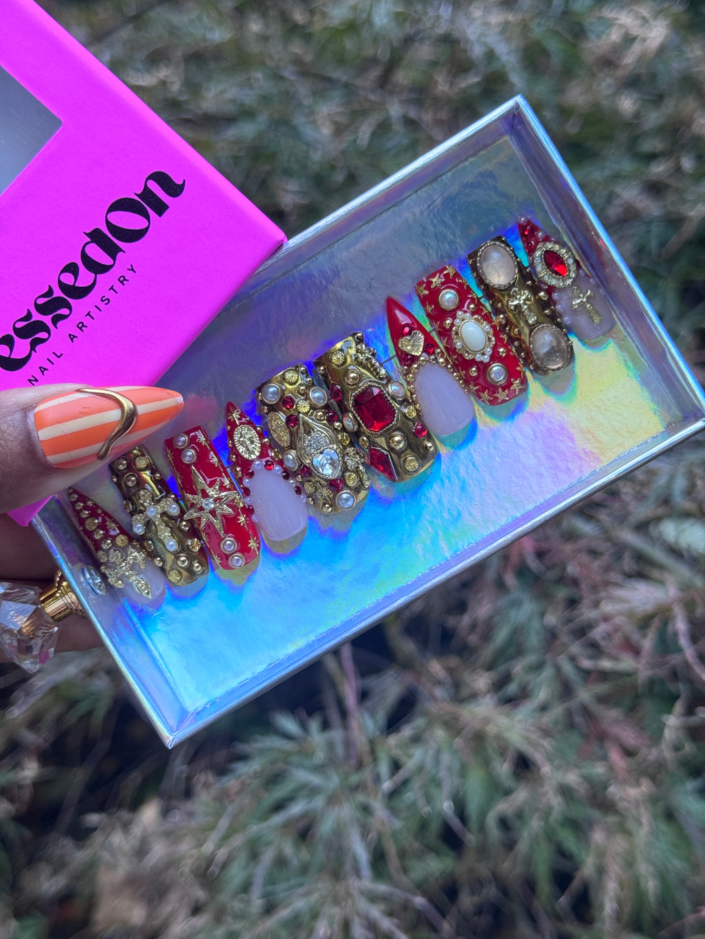 Saint Seduction (Medium)