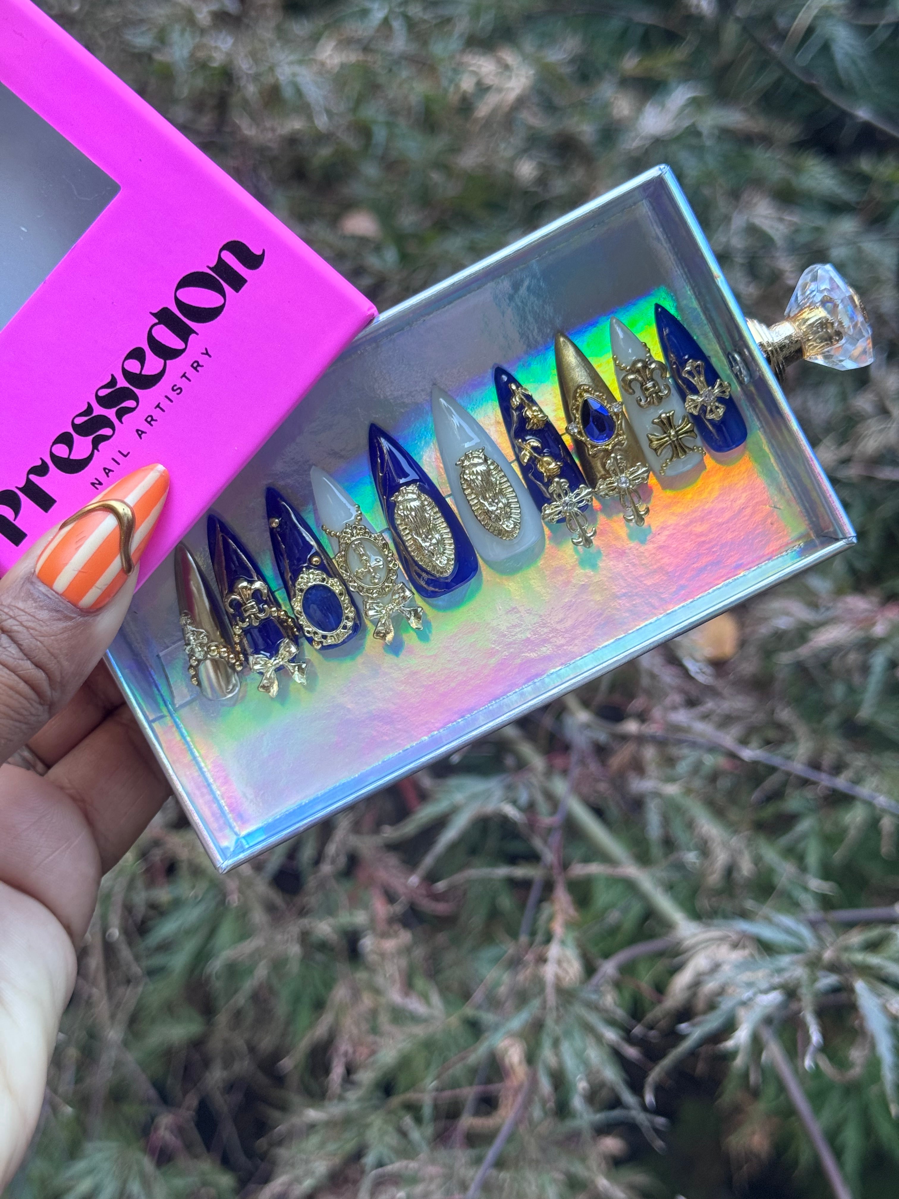 Holy Grail  (Medium)