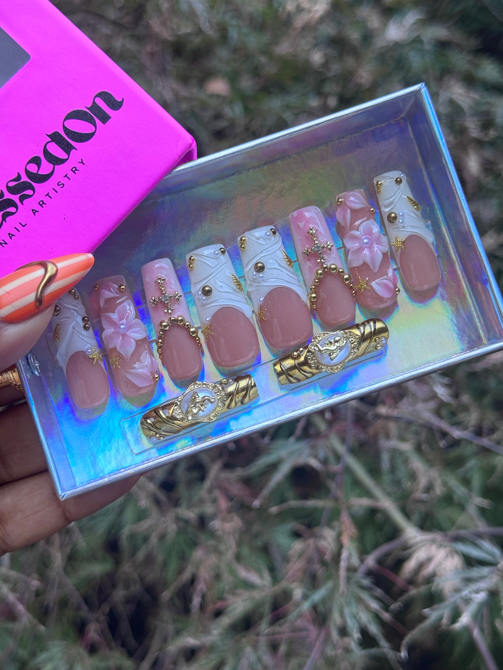 Opulent Bloom (Medium)