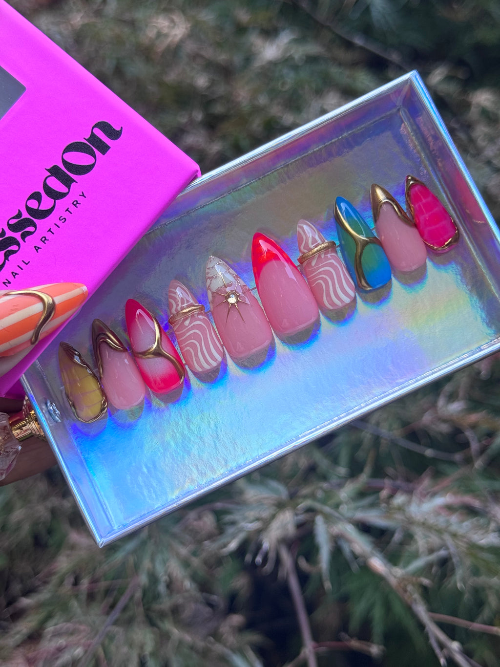 Abstract Babe (Short)