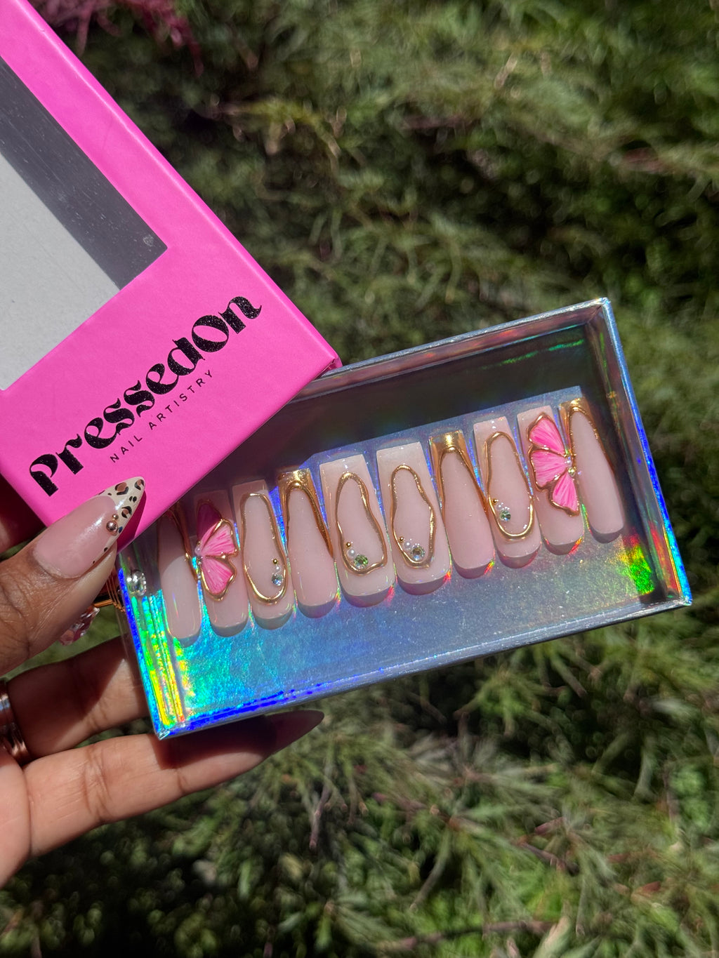 A Pop of Pink (Medium)