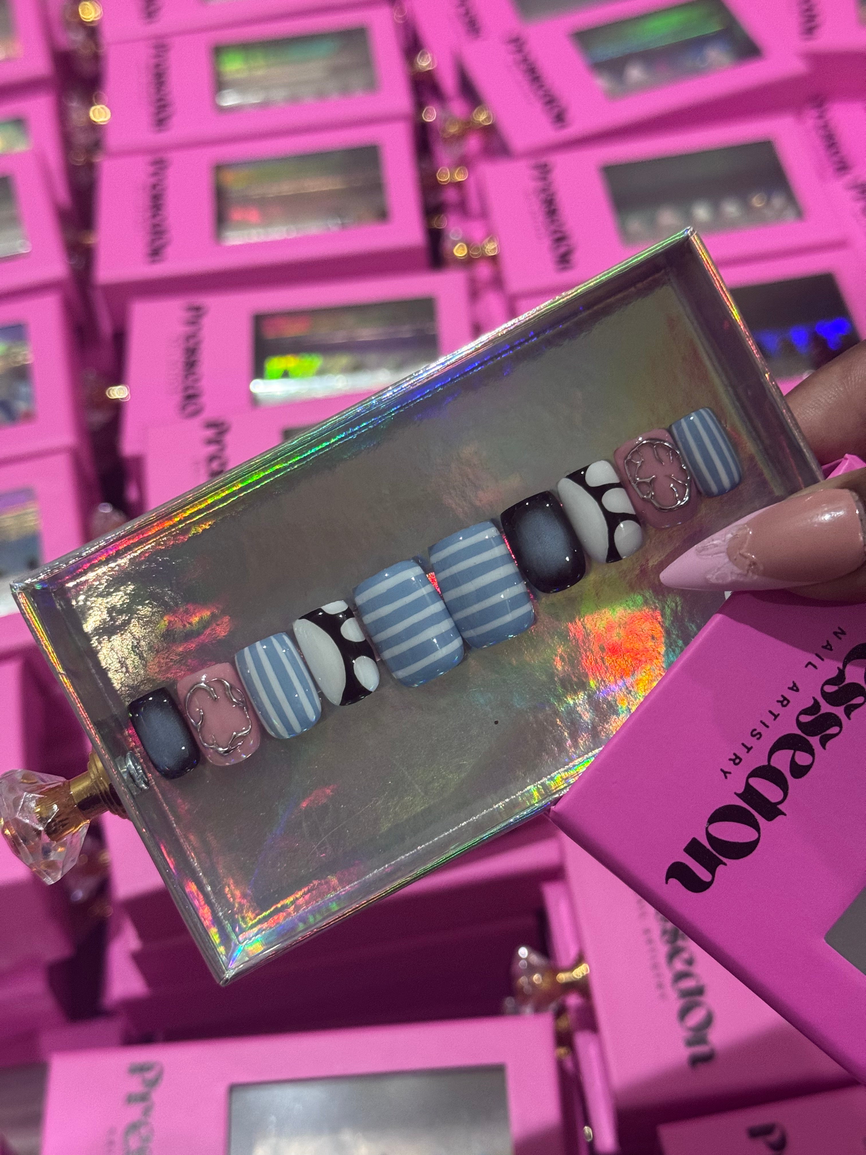 Blue Crush (Short) Press-On Nails