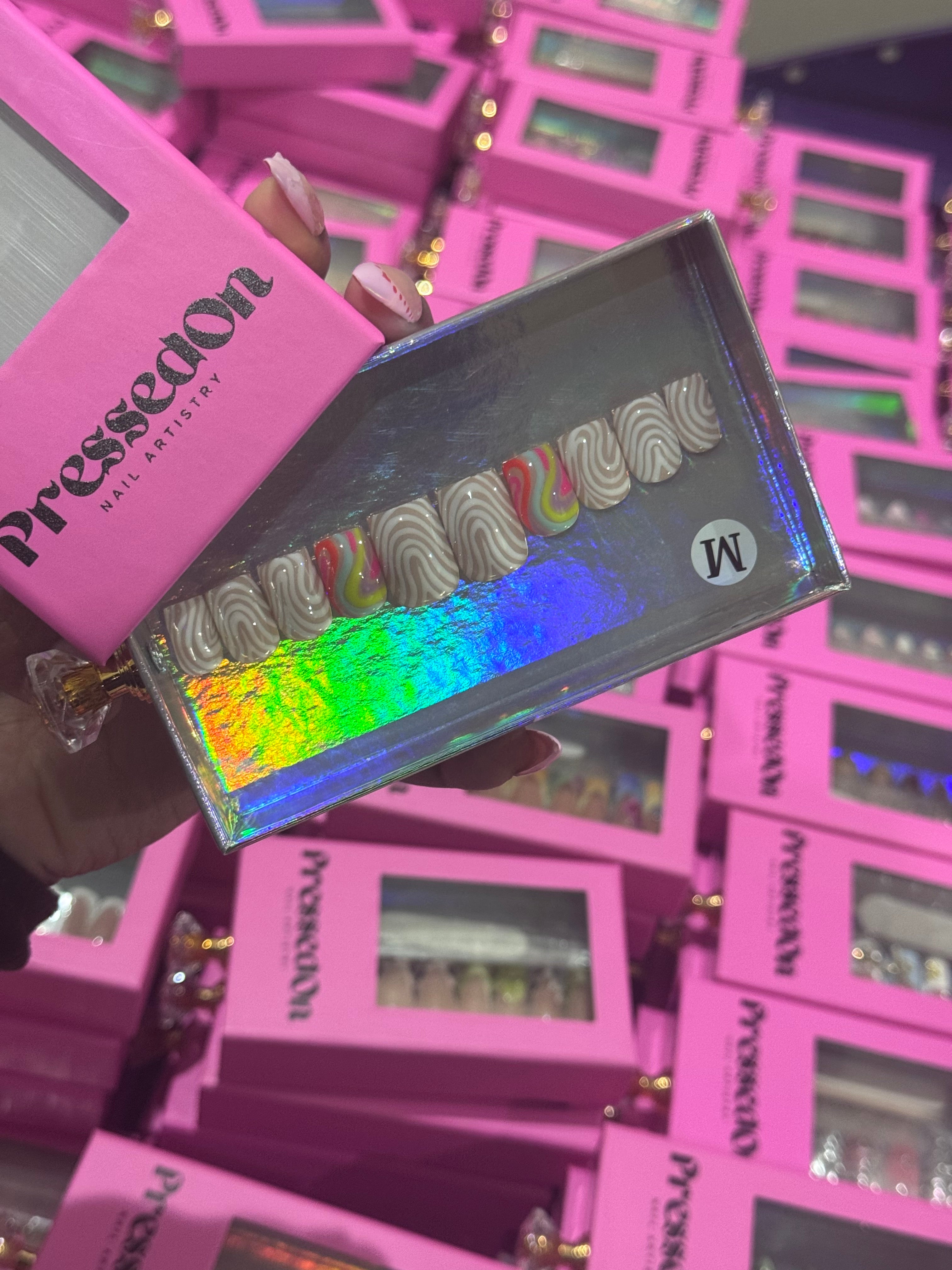 Glow Getter (Short) Press-On Nails