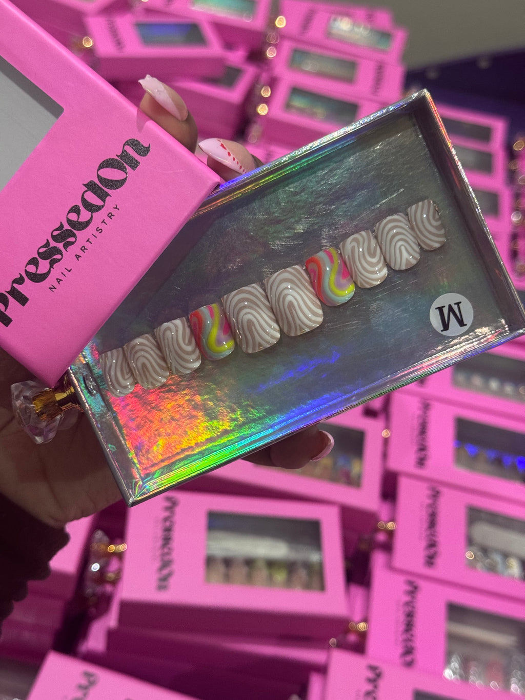 Glow Getter (Short) Press-On Nails