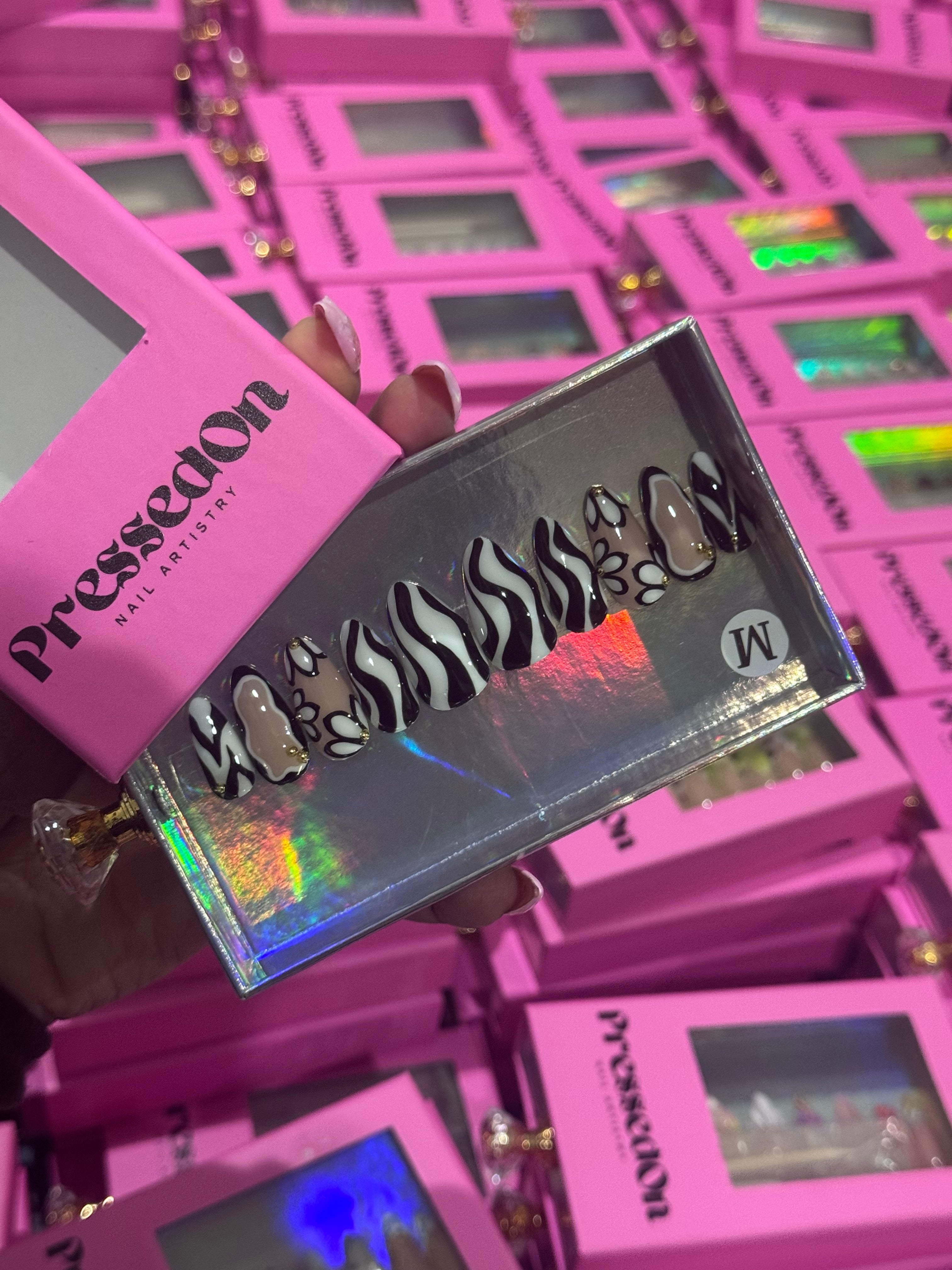 Onyx Bloom (Short) Press-On Nails