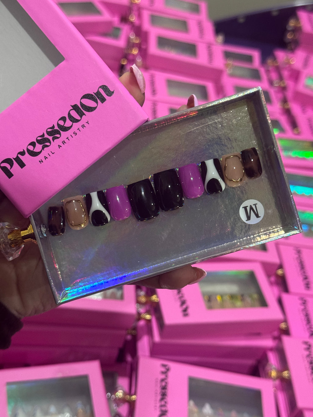 Saddle Up Chic (Short) Press-On Nails