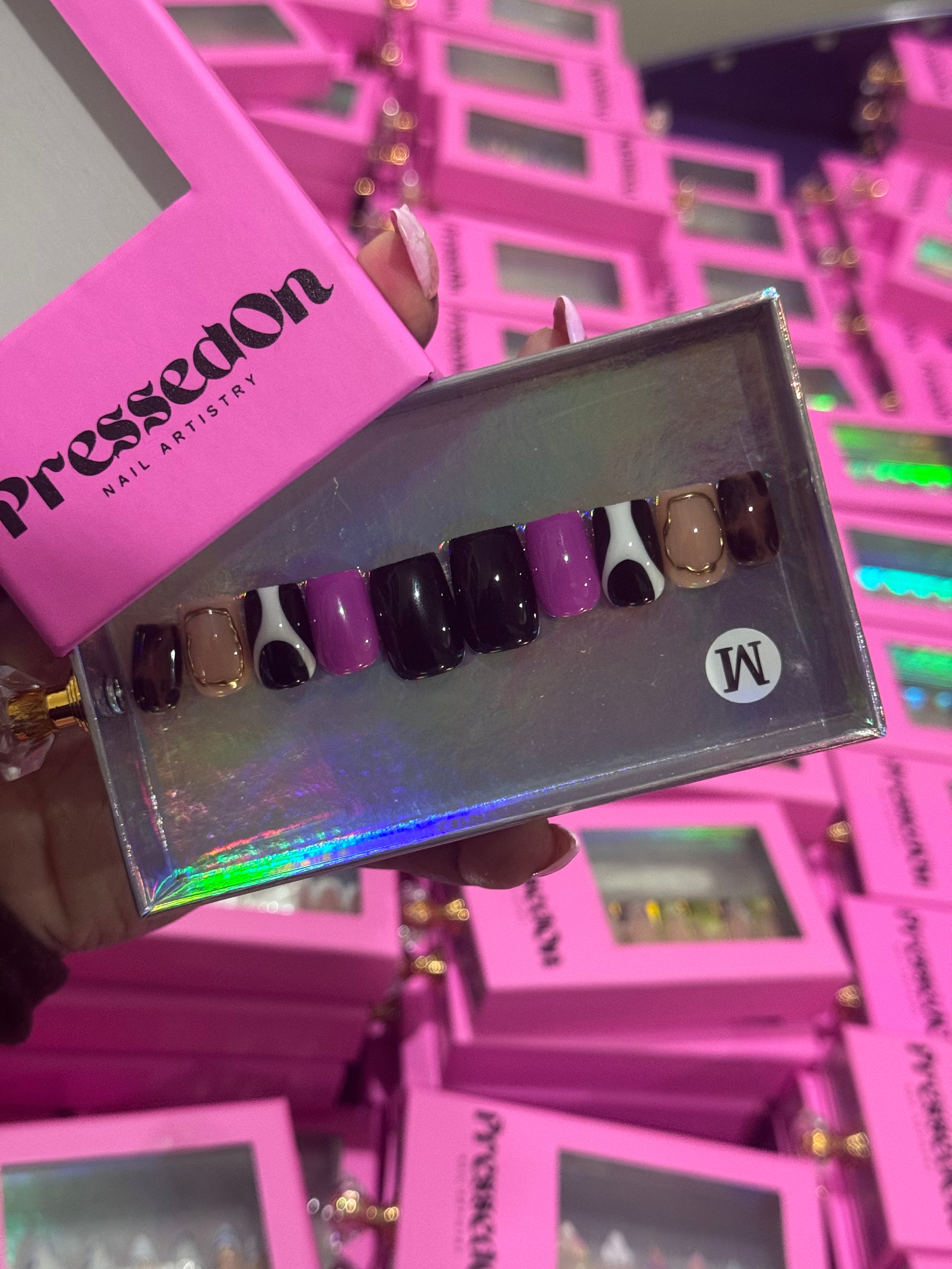 Saddle Up Chic (Short) Press-On Nails