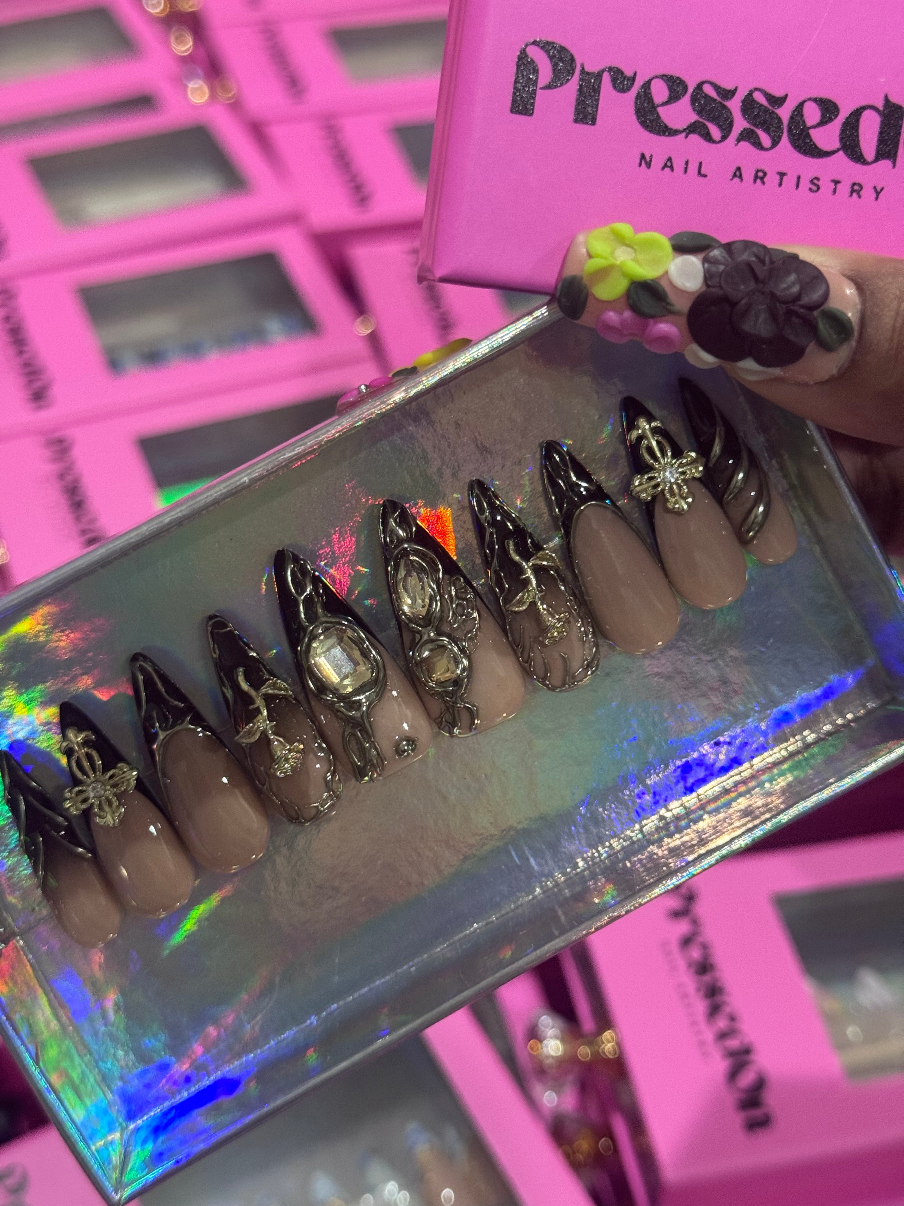 Noir Dynasty (Medium) Press-On Nails