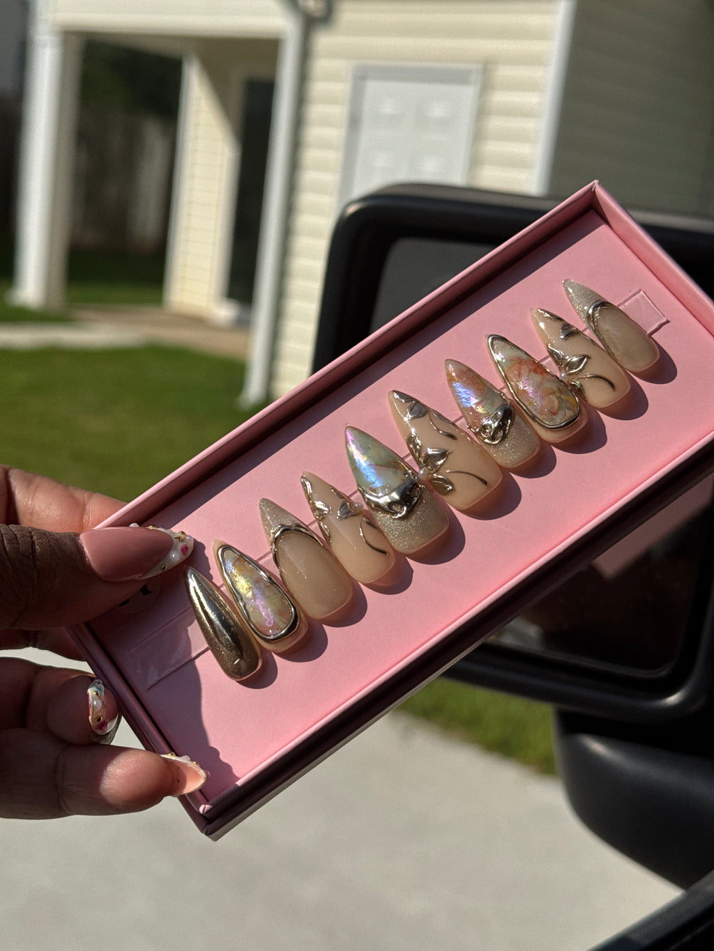 SUBTLE GOLD  (Medium)