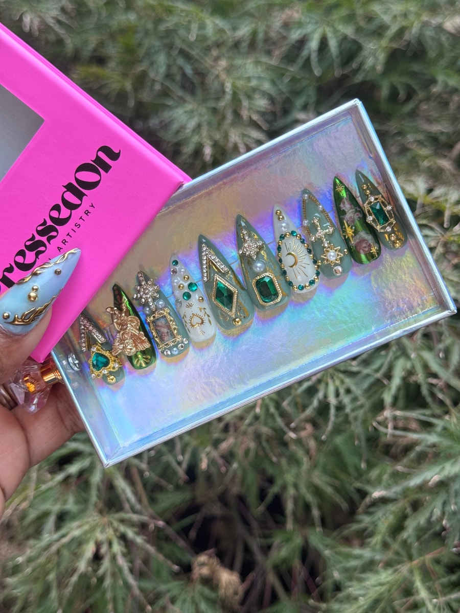 Image of Goddess (Short) Press-On Nails