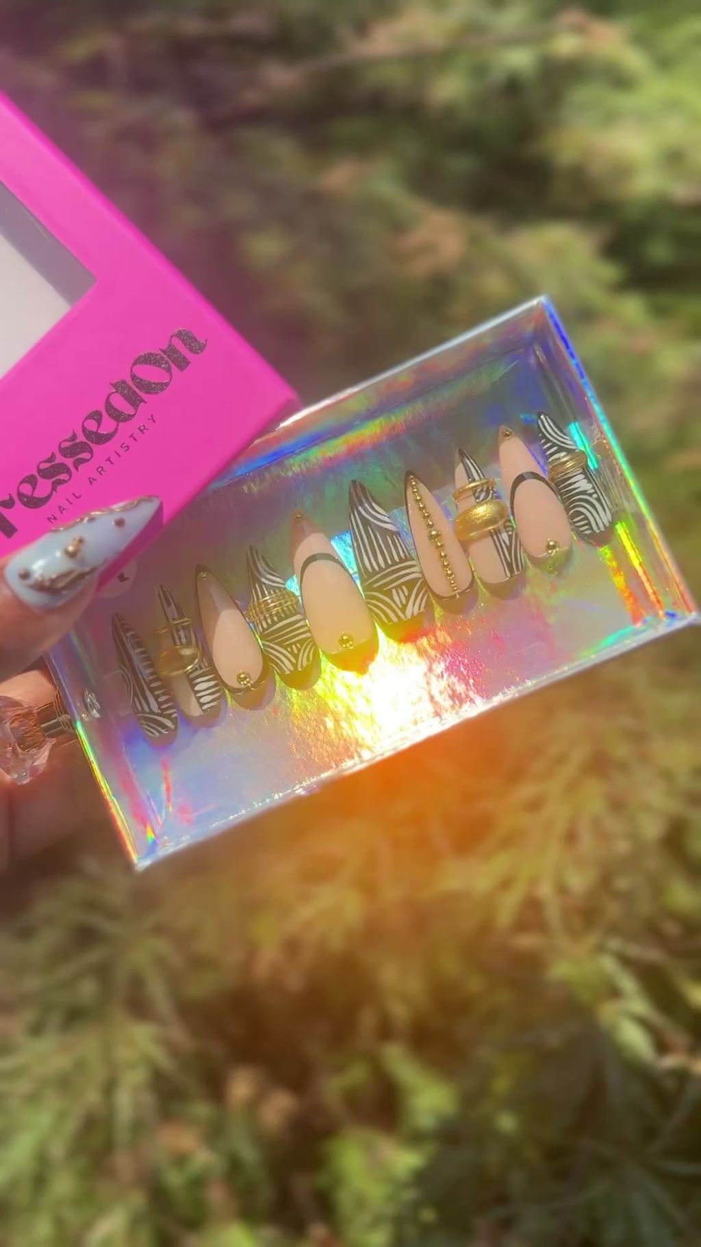 Black n White (Short)