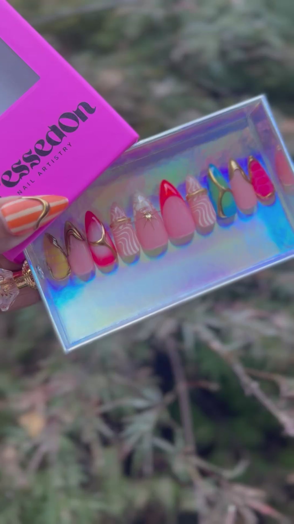 Abstract Babe (Short)